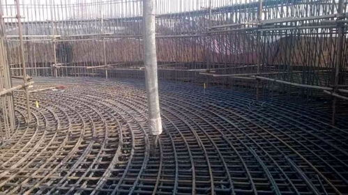 高空構(gòu)筑物體建筑的守護(hù)者——前郭爾煙筒與避雷針施工的專業(yè)融合